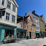 Harbor Hideaway - Apt3